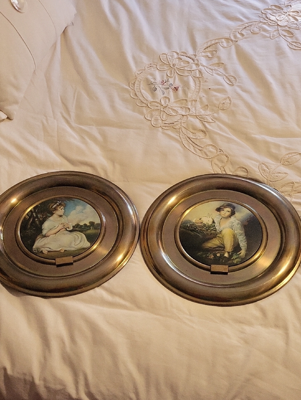 Vintage Round Brass Trafford Plaques OLD MASTERS.  12 inches In Diameter